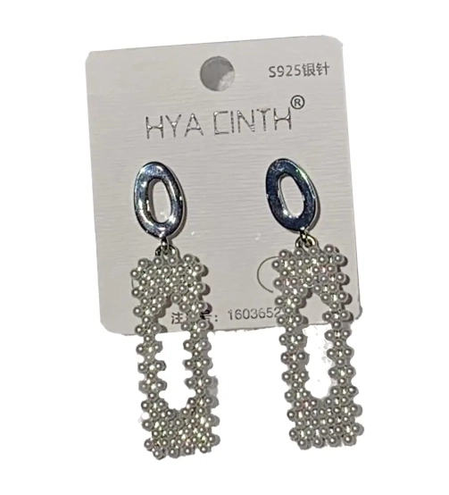 accessories-earring-preal-silver.webp